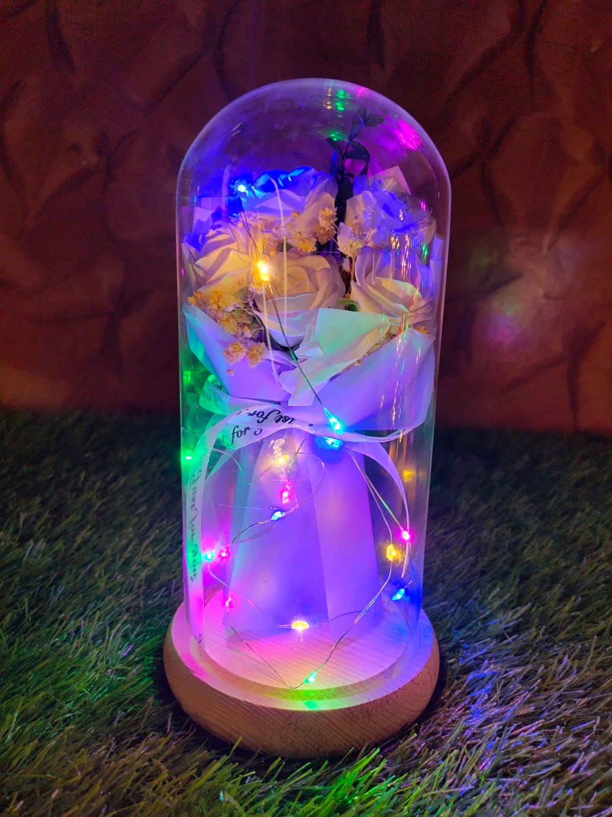 Eternal Rose Light Dome – Romantic LED Glass Decoration Gift